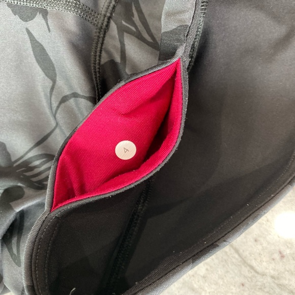 Lululemon Wunder Under Crop Full-On Luxtreme - Picture 6 of 12